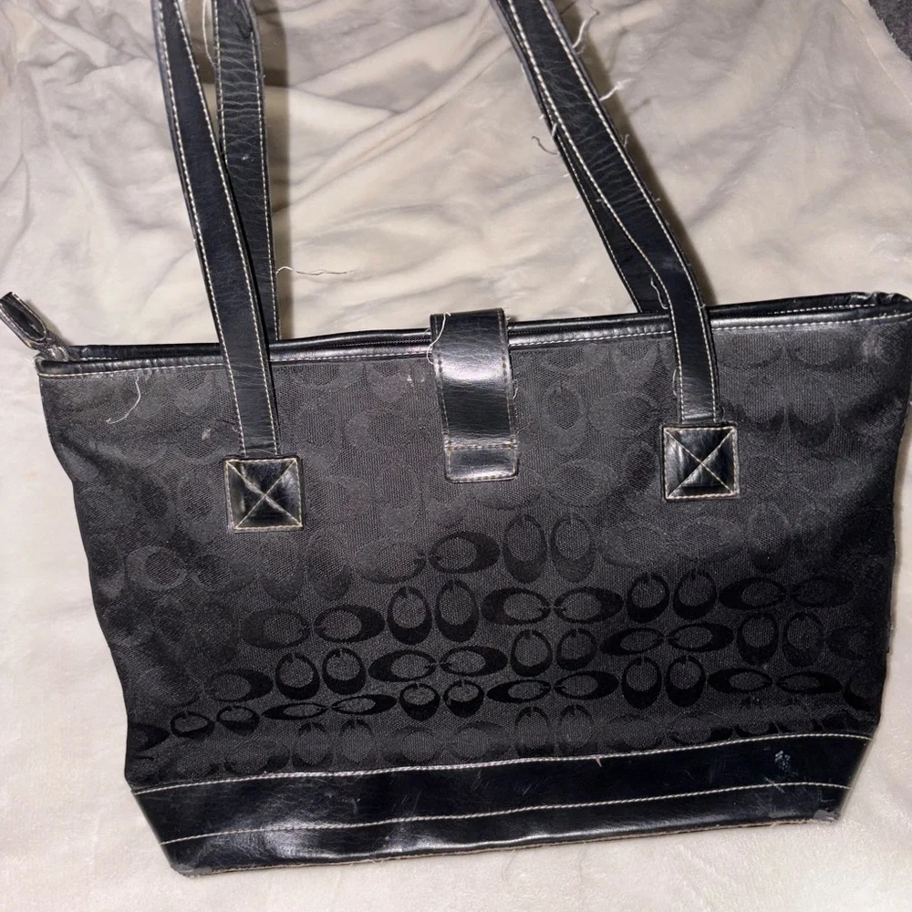 Chic Black Designer Tote Bag